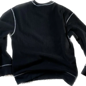 Thermal Sweater - Utmärkt kvalitet termisk varm tröja från hm lätt sliten inga defekter svart och vit färg🙌