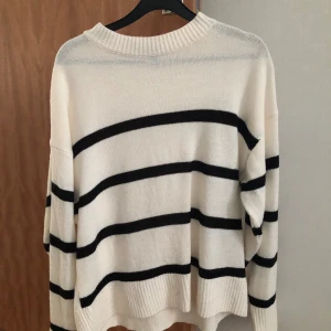 Randig tröja - Fin randig tröja 