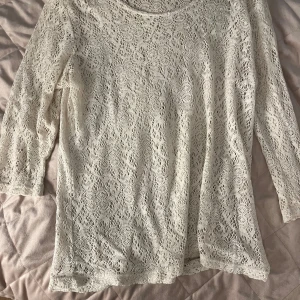 Spetströja - Super fin spets tröja💕 