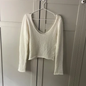 Stickad urringad tröja  - Nytt skick 💕 Nypris 405kr 