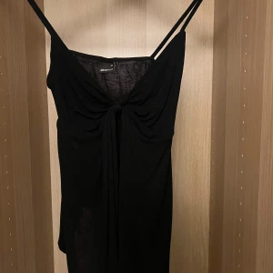 Linne - Säljer detta då det är för litet 😊