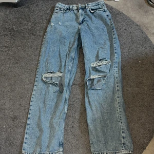 Jeans  - Snygga high Waist jeans som tyvärr inte kommer till användning längre