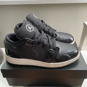Air Jordan 1 Low Black - Air Jordan 1 Low, Black