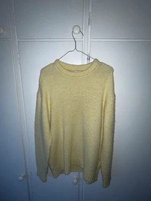 Zara gul stickad tröja - Cool Zara tröja