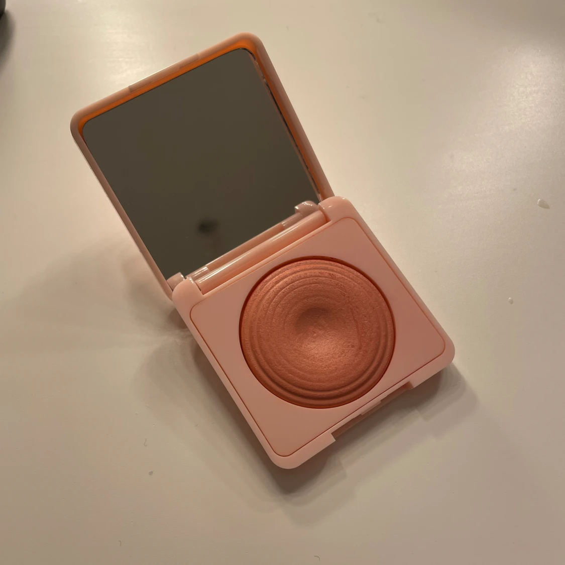 Caia Glow blush - 90