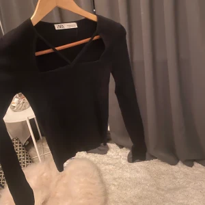 Svart top - Använd fåtal gånger, i bra skick❤️