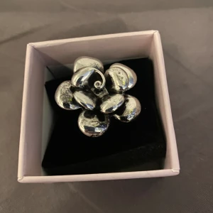 Ring - Ring med ros. Använd 1 gång