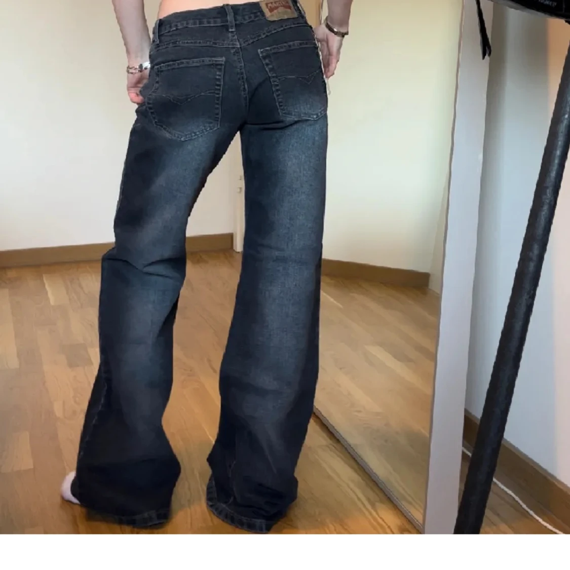 Bootcut/baggy jeans - 91