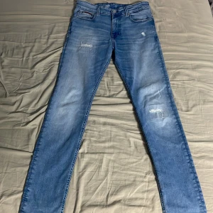 Jeans - Nyskick har bara använd den 1 gång