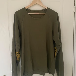 Kapital smiley longsleeve - Bra skick i storlek medium, tar emot offers