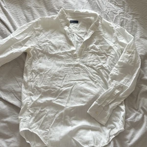 Skjorta - Skjorta från gap i fint skick. Storlek xs. Kommer strykas innan den säljs. 