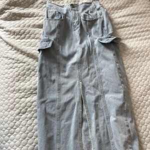  Maxi jeans kjol -  En Maxi-jeanskjol köpt utomlands, i bra kvalitet 