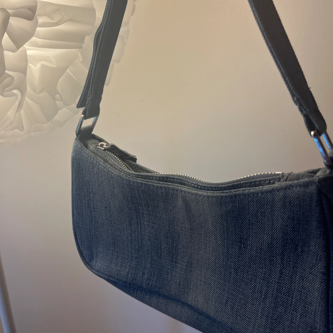 Axelväska med jeanstyg - 90