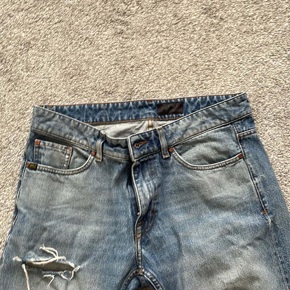 Tiger of Sweden jeans som är Slim fit i storlek W30 L32 inga slitage eller sånt. Jeans & Byxor.