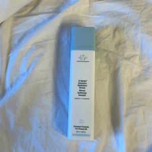 Drunk elephant - En nästan helt ny drunk elephant serum. Säljer pga det inte kommer till användning och köpte det för ca 1,5 mån sen från sephora för 540kr💗Tryck INTE på köp nu utan kontakta mig först om ni är intresserade eller har frågor!❤️