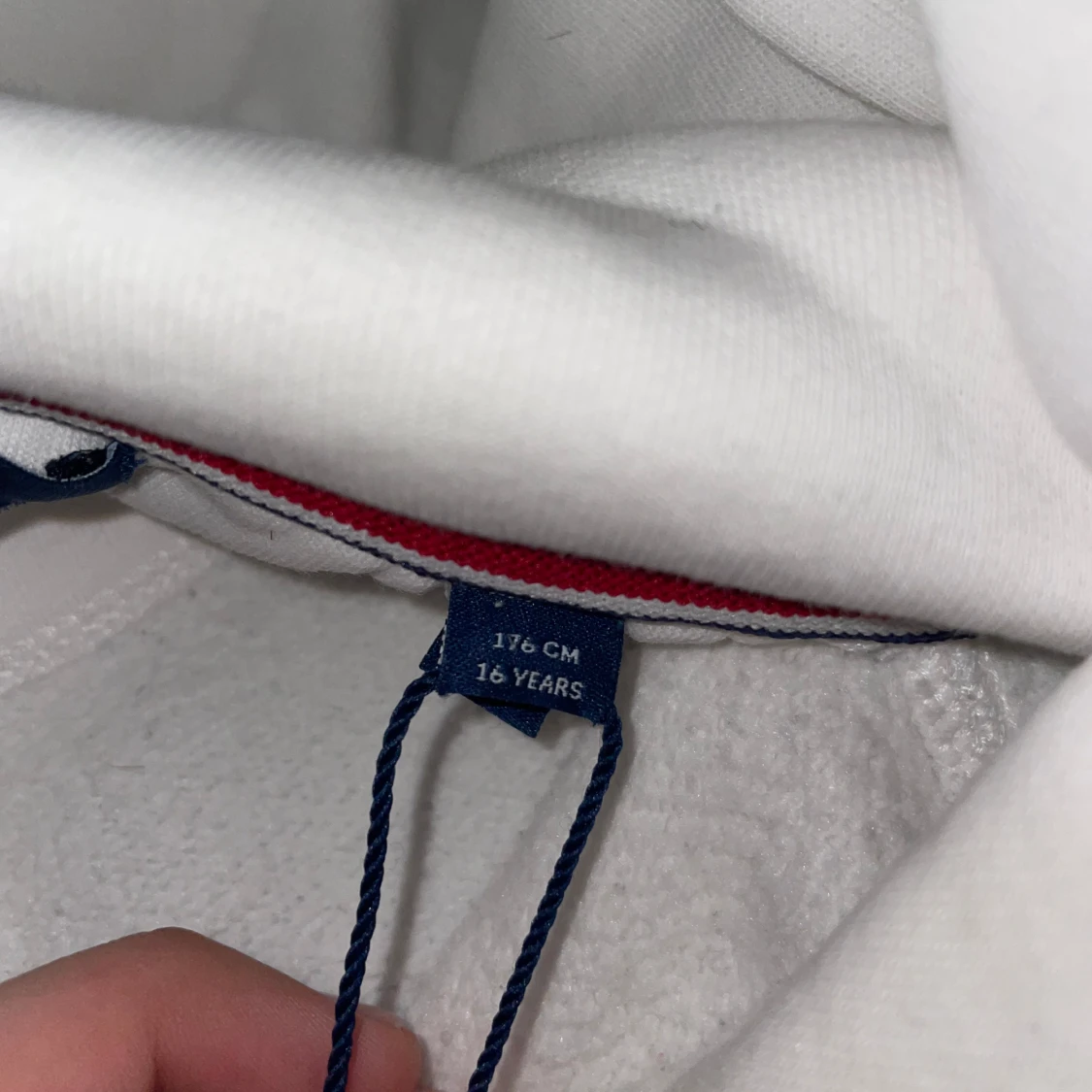 Säljer nu min Gant tröja. Bra skick 10av10. - 90