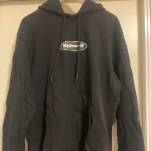 Oversized Hoodie - Bredd:60cm Axel:53cm Längd:71xm