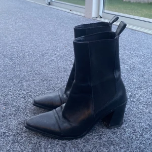 Sko med klack - Svart skor med klack