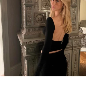 Alobha topp - Jätte smickrande topp från alobha label i storlek xs, använd ett fåtal gånger🥰