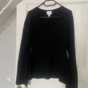Populär stickad tröja hm - Aldrig använd, stl XS, nypris 349 kr