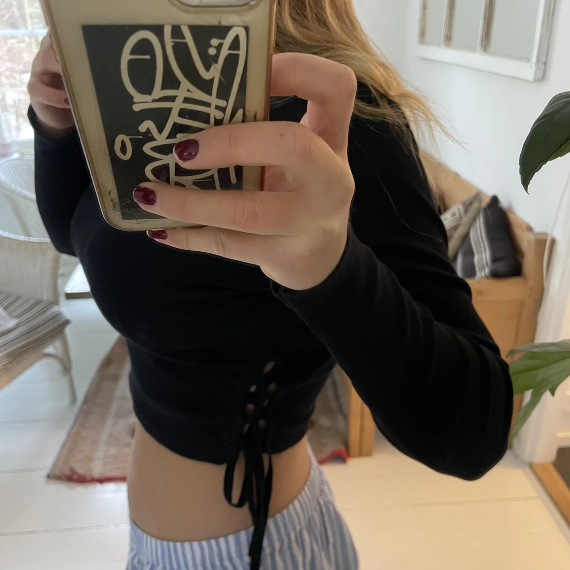 Svart snörad tröja - 90