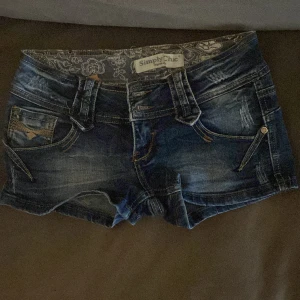 Simply chic shorts - Säljer dessa shorts helt o andvända❤️ kommer inte till andvändning