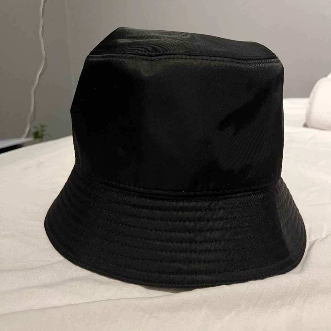 Prada bucket hat - 90