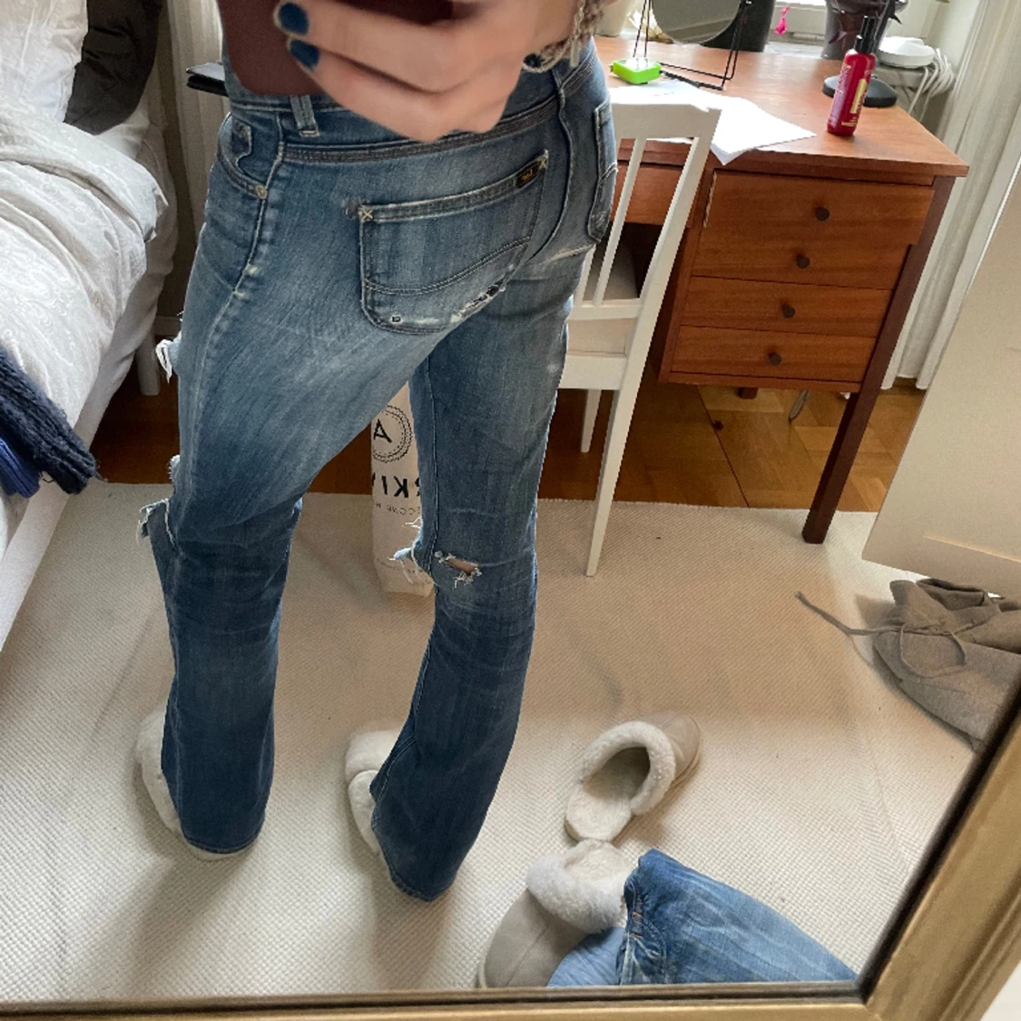 Coola jeans med hål - 90