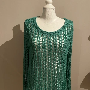 Grön tröja - Använd ett par gånger 