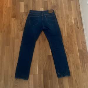 Riktigt feta jeans från Lee i nyskick, säljer de eftersom jag inte använder dom 