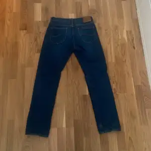 Riktigt feta jeans från Lee i nyskick, säljer de eftersom jag inte använder dom 