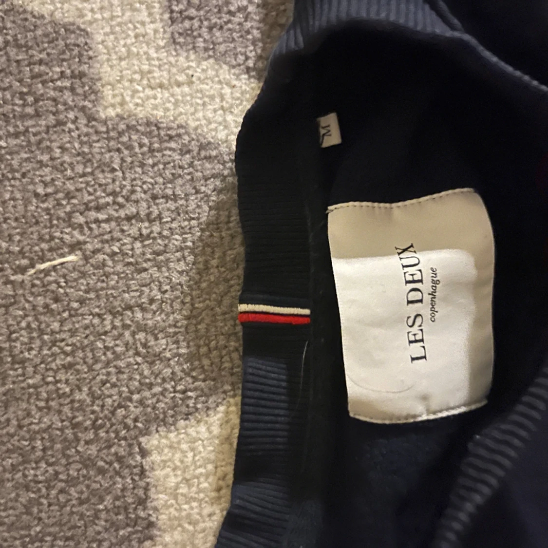 Les deux Tröja - 91