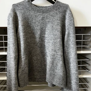 Stickad tröja - Superfin!