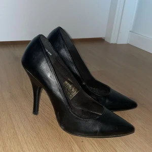 Klackar - Svarta klackar!! 