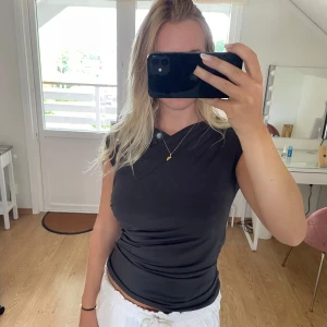 Snygg topp - Superfin topp som knappt pr använd. Passar S/M