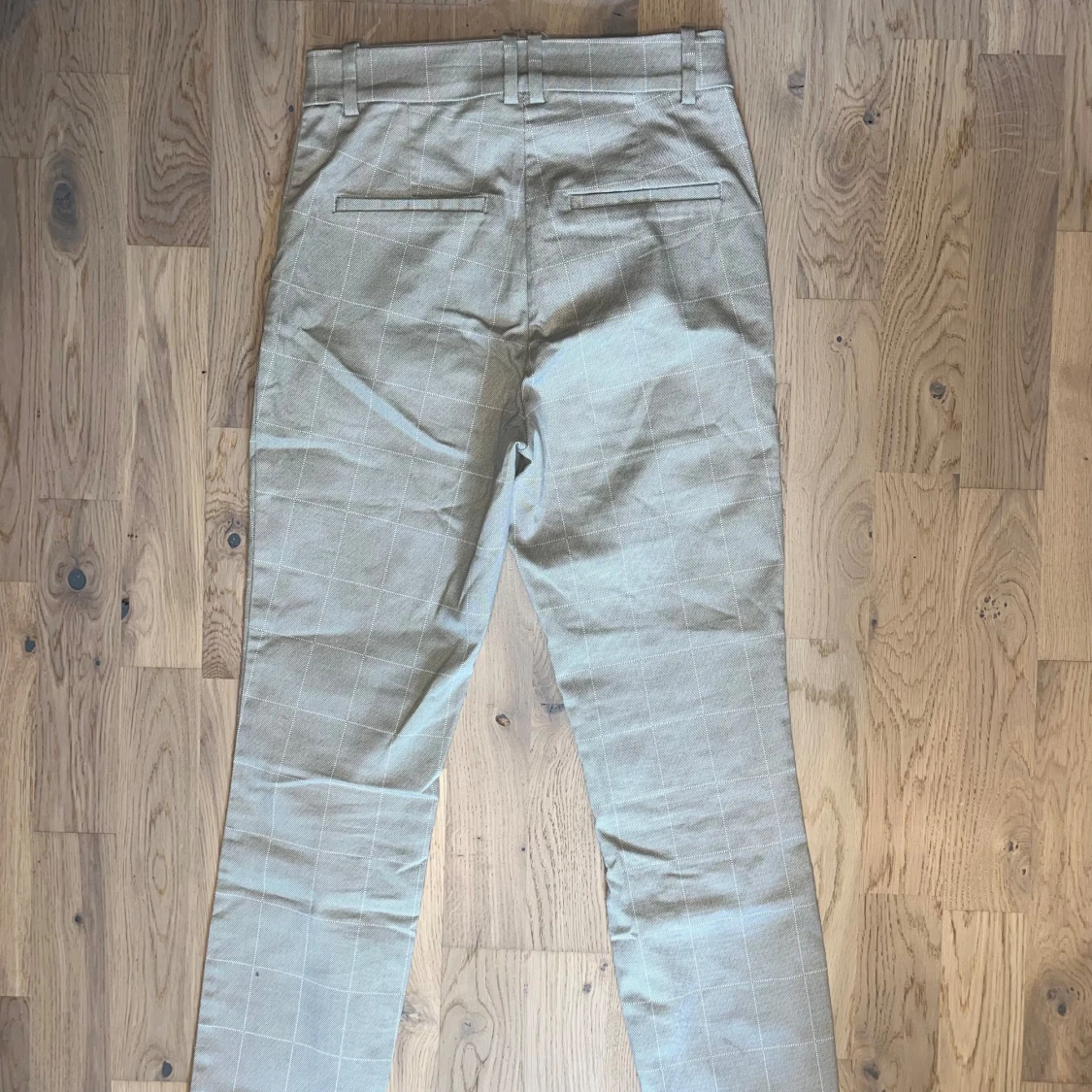 Beige kostymbyxor  - 90