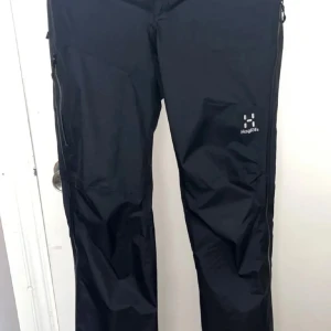 Haglöfs byxor - Helt nya oanvänd. Nu pris 2200kr