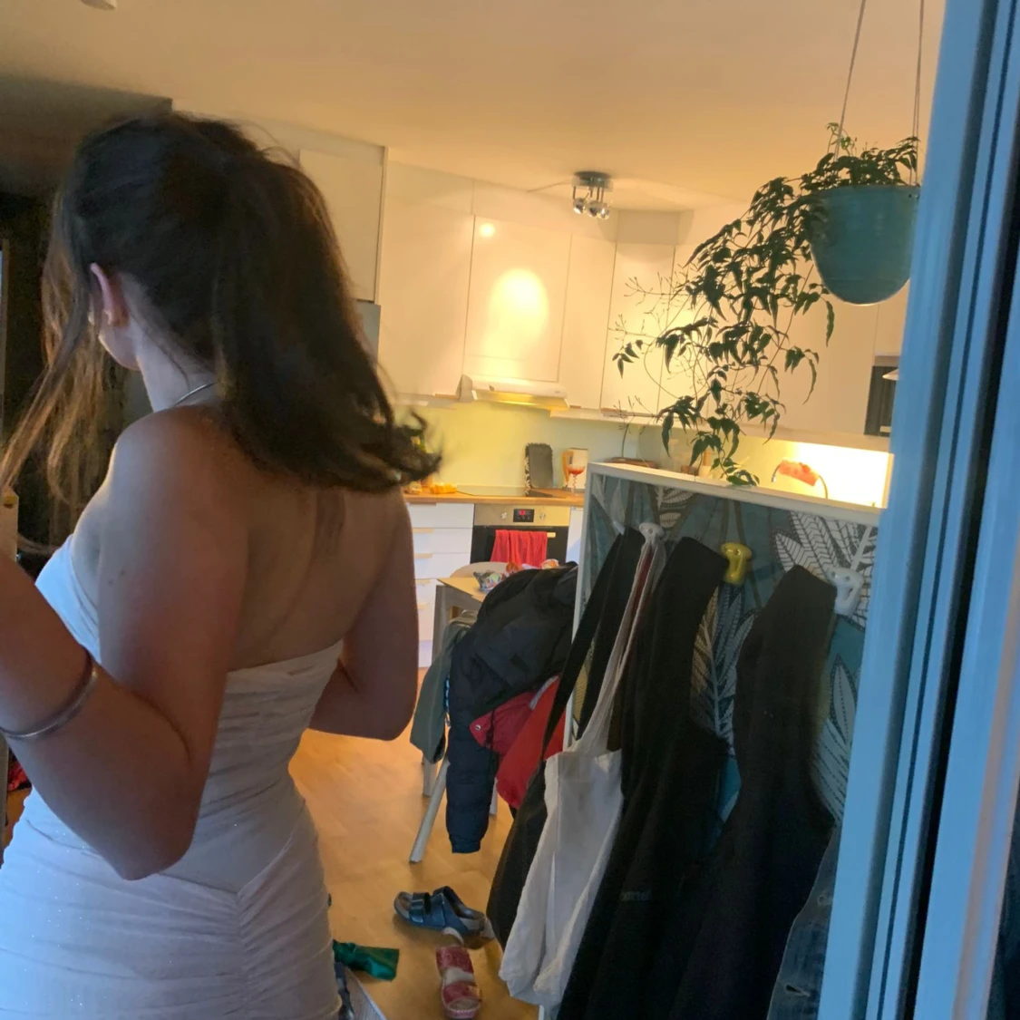 Glittrig klänning - 90