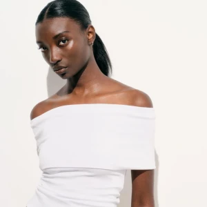 Zara topp - Jättefin men används inte 🥰skriv om ni vill ha egna bilder 