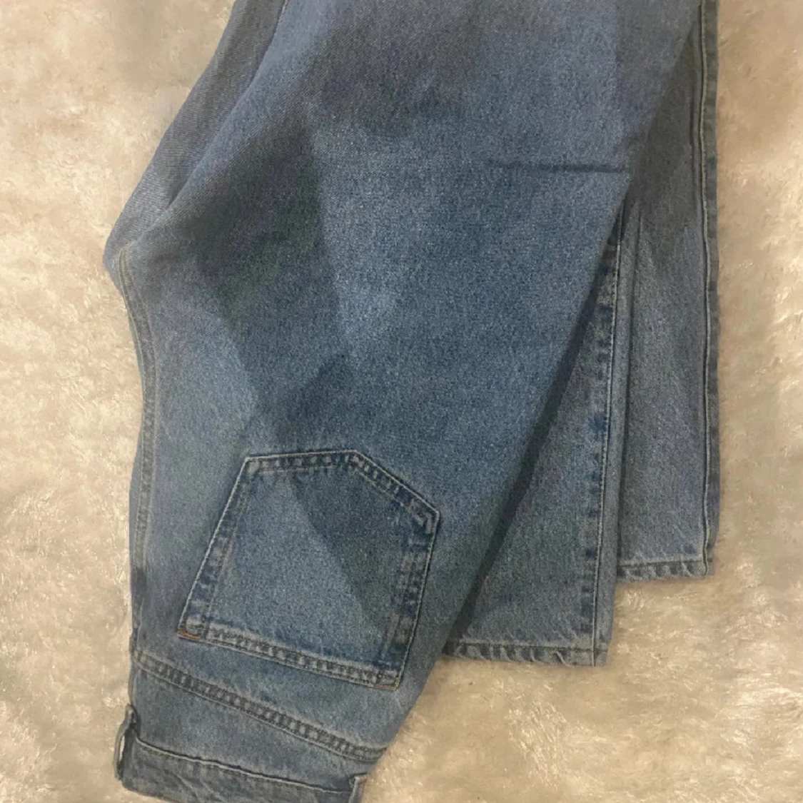 Blåa straight jeans 