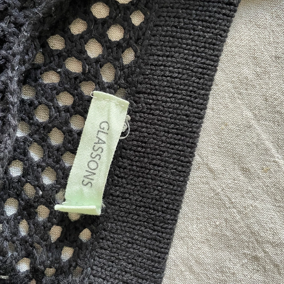 Fin virkad topp i storlek S  - 93