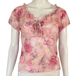 Mesh Top - See trough summer top from D-XEL The next generation. In good condition! Labeled as 14. Don’t know if they mean age or size. Mannequin uses size XS for reference. Under bust 42cm, Pit to pit 45cm, Sleeve width 14cm &Length (from pit and down) 32cm 