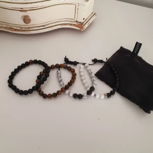 Armband onesize - Onesize|köpta på Åhléns |1för40 /2för75 /3för 100/4för 120