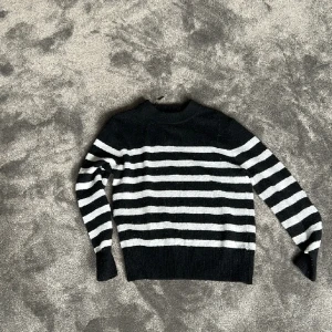 stickad tröja randig - Lite nopprig men inte mycket🫶🏼🫶🏼