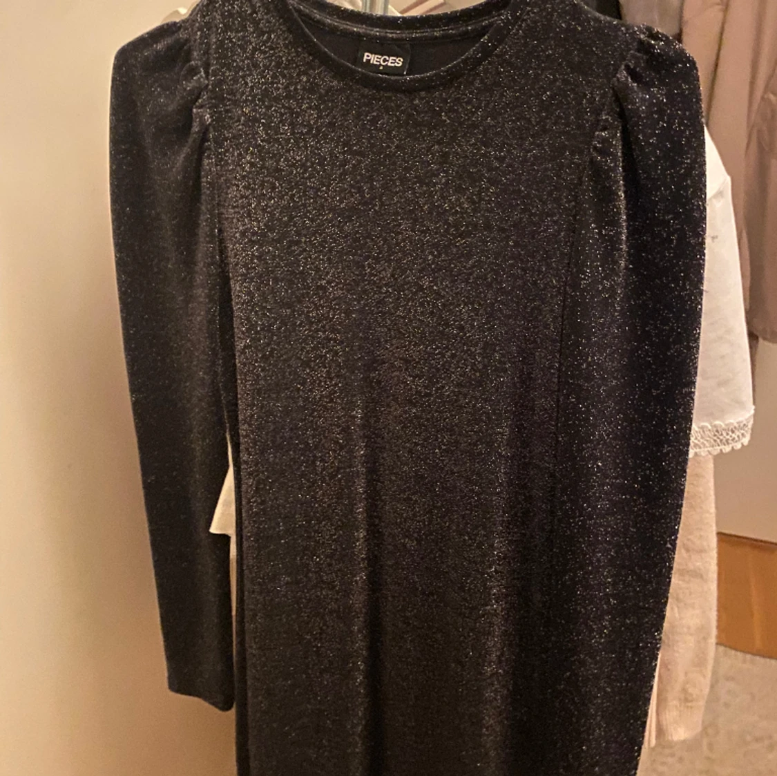 Glittrig klänning💕 - 90