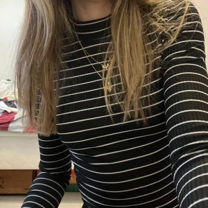 Randig - Tajt, knappt använd