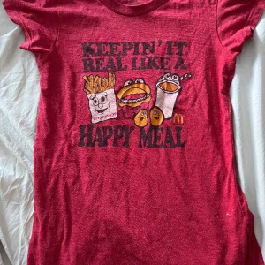 Happy meal t-shirt mc donalds  - T-shirt i storlek medium