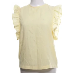 Carin Wester - Gul blus ifrån Carin Wester i strl 36 i nyskick 🤍