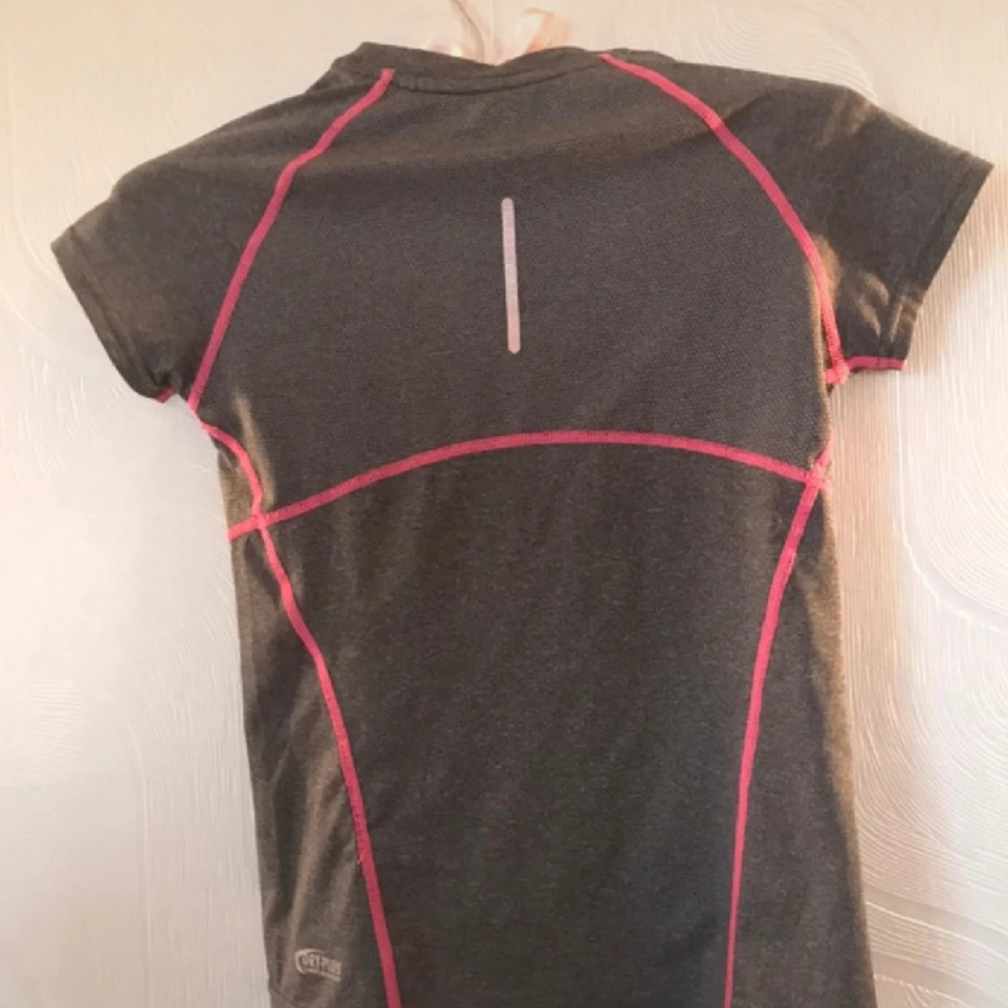 Grå sport T-shirt  - 90