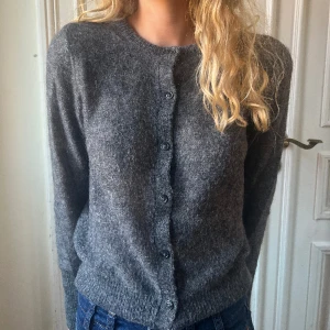 Sötaste flippa k koftan  - Kofta från Filippa k i Kashmir/ wool blend.